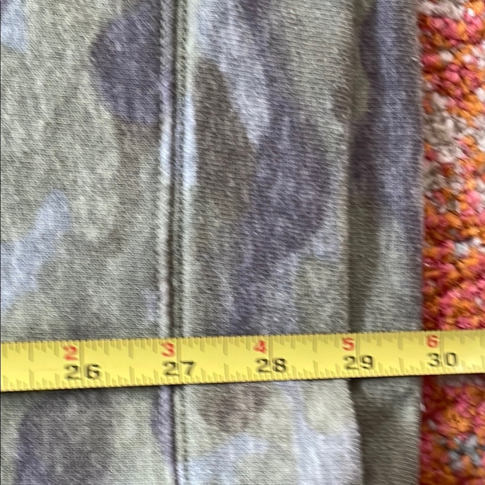 Peace Love World French Terry Hi Low Hem Pullover Camo 1X - Picture 10 of 10
